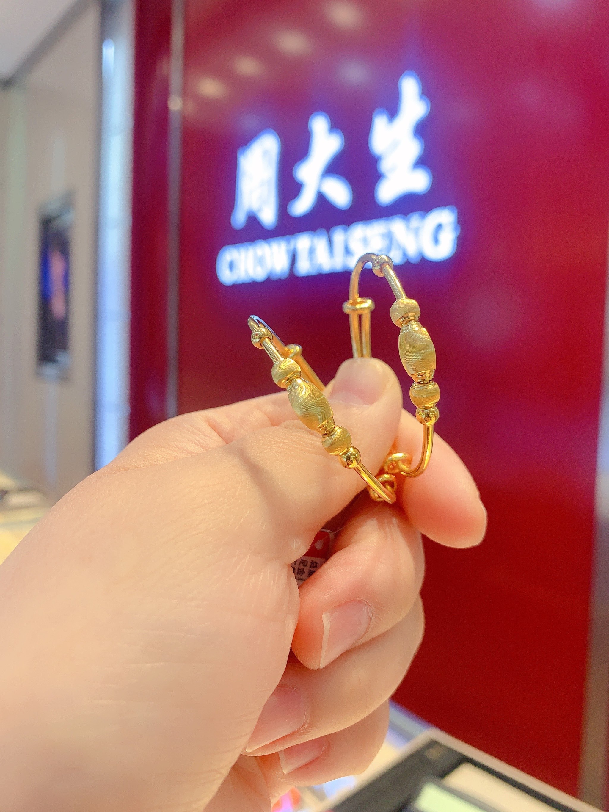 周大生珠宝，爱与陪伴的日常故事